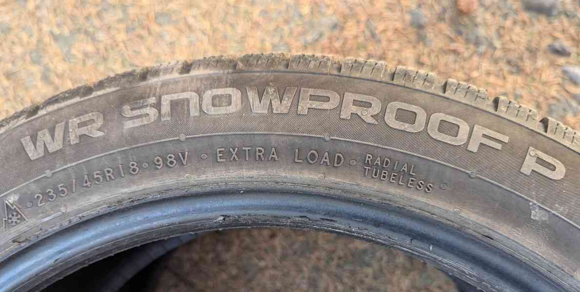 Zimní pneu 235/45R18 - foto 3