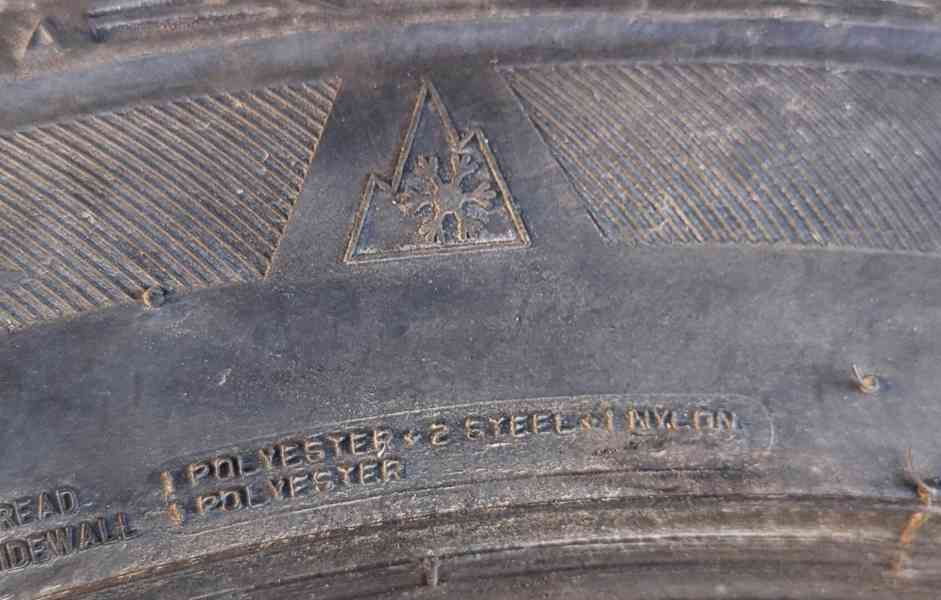 Zimní pneu 235/45R18 - foto 11