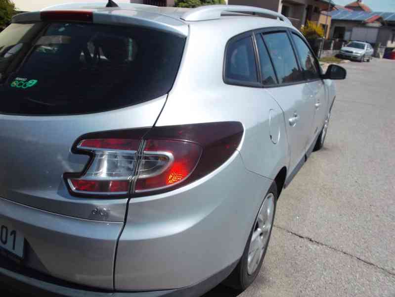 Renault Megane 1,5 dCi - foto 6