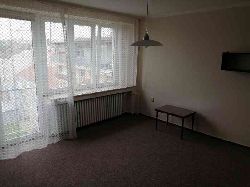 Pronájem 1+1 ulice Příční, centrum, 39 m2, balkon - foto 2