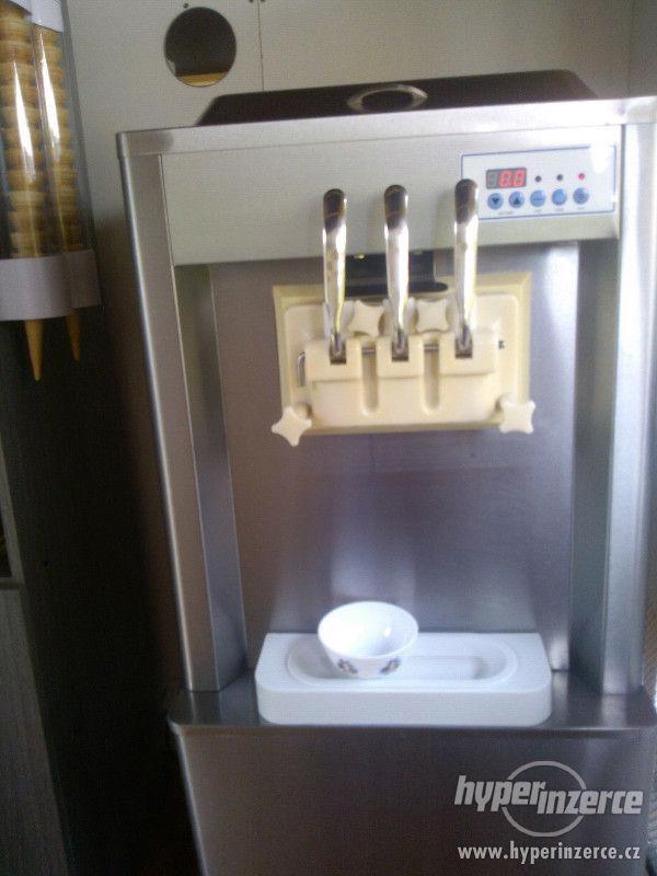 Zmrzlinový stroj - foto 1