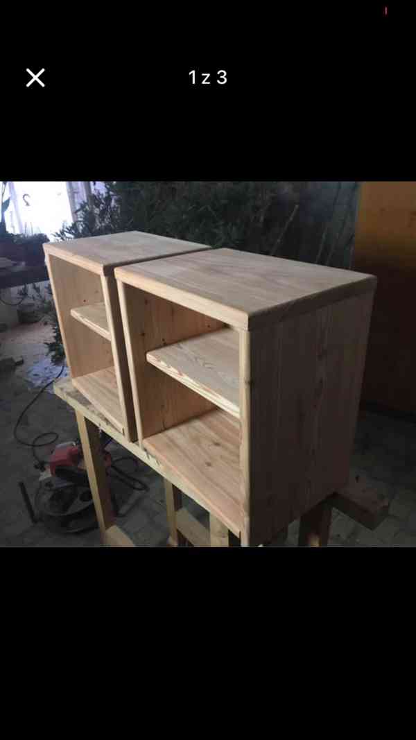 Noční stolky z modřínu  - foto 3