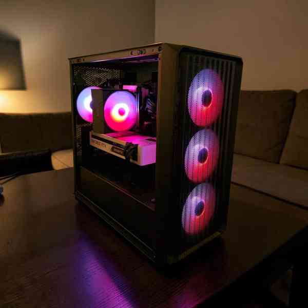 Herní PC s RTX 4070ti - foto 2