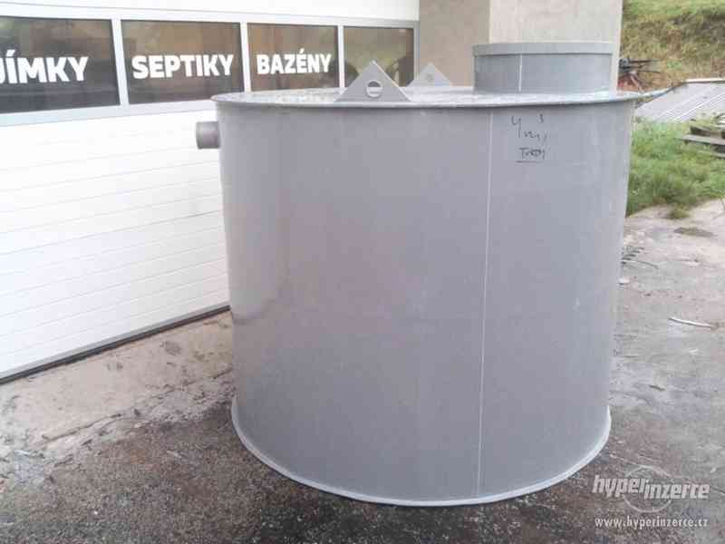 Retenční nádrž na dešťovou vodu, jímka, septik, žumpa - 4m3 - foto 1