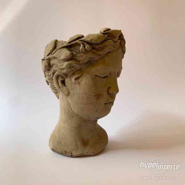 Hlava ženy - keramický obal na květináč - foto 5