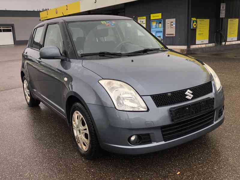 Suzuki Swift 1.3i Snow 4x4 benzín 68kw - foto 5