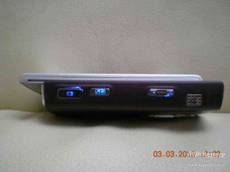 Nokia N95 - plně funkční mobilní telefony z r. 2007 - foto 13