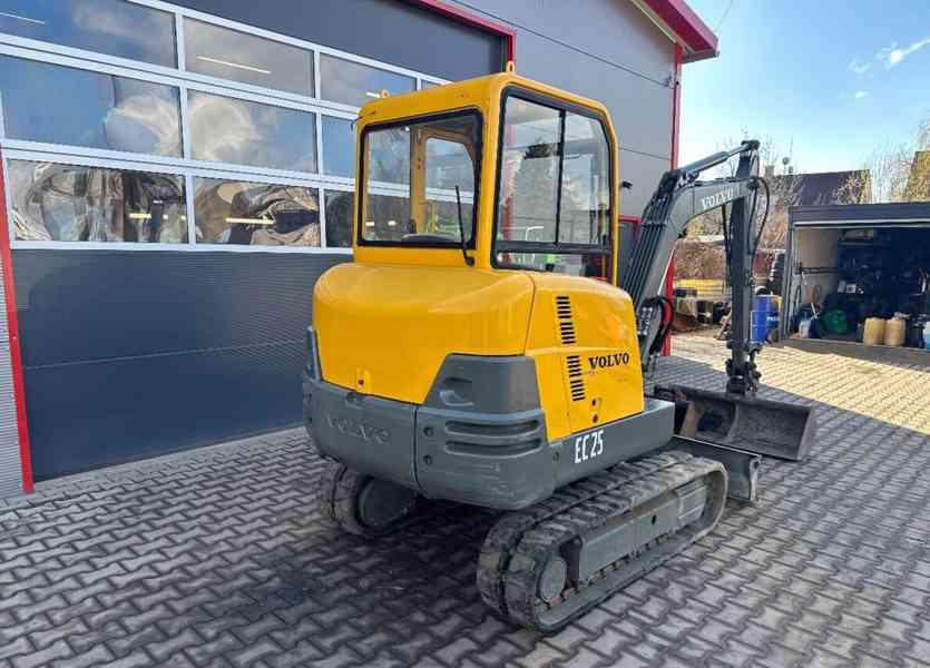 Pásové rypadlo bagr Volvo EC25 - foto 3