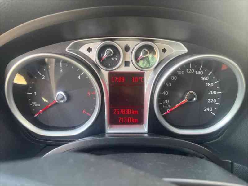 Ford Kuga 4X4 120KW, NAFTA - foto 8