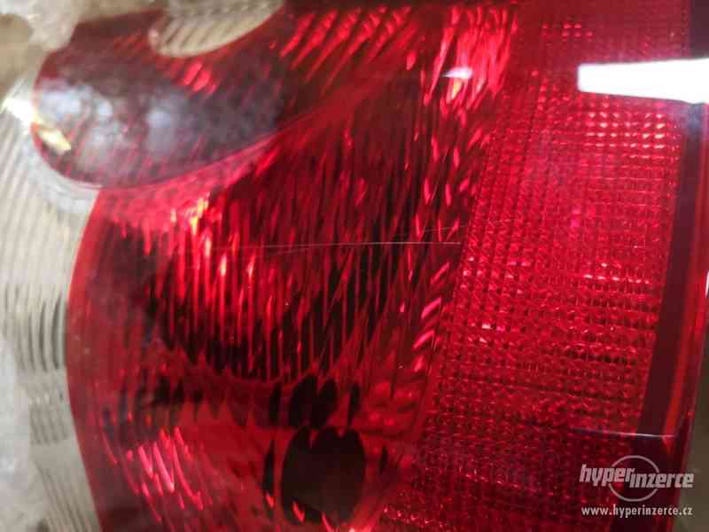 Výprodej - Světlo levé zadní na BMW X3 - foto 3