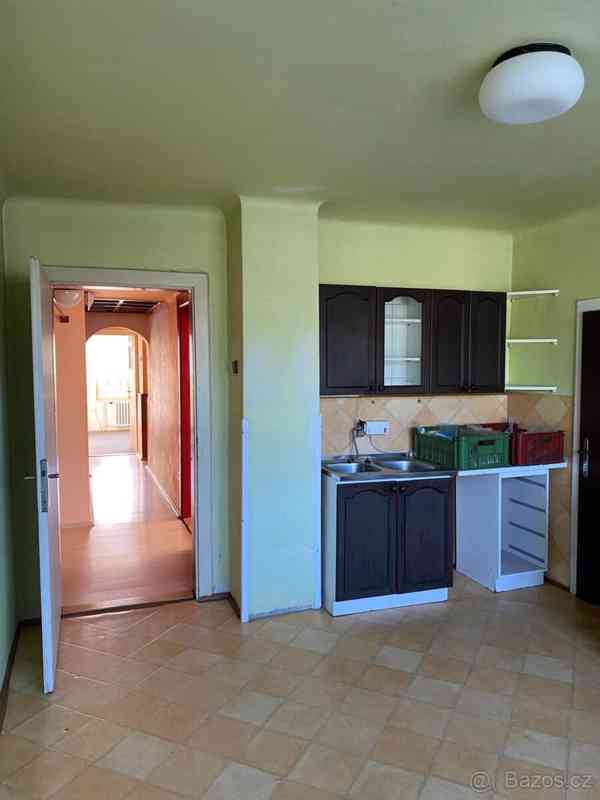 Rodinný dům se zahradou 1399 m², Orlová-Poruba - foto 3