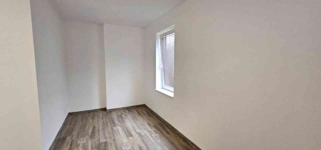 PRONÁJEM ÚTULNÉHO PROSTORNÉHO BYTU 1+KK, BRNO – MALOMĚŘICE  - foto 4