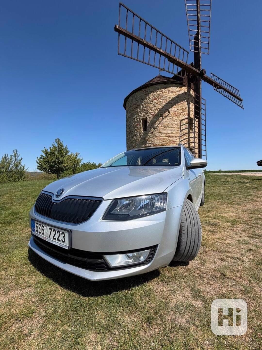 Škoda Octavia 1,6   TDI Combi - foto 1