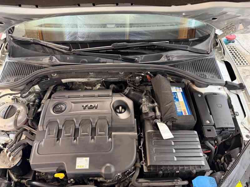 Škoda Octavia 1,6   TDI Combi - foto 3