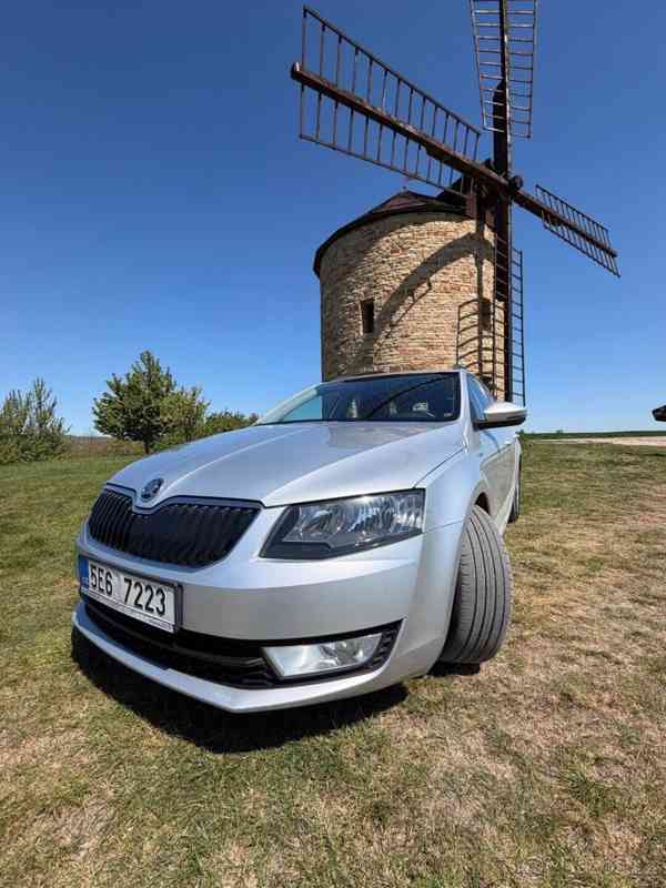 Škoda Octavia 1,6   TDI Combi - foto 1
