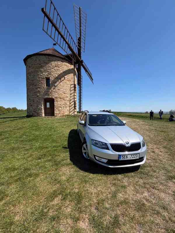 Škoda Octavia 1,6   TDI Combi - foto 6