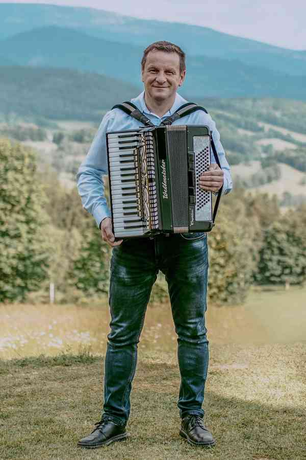Nabídka vystoupení harmonikáře - foto 2