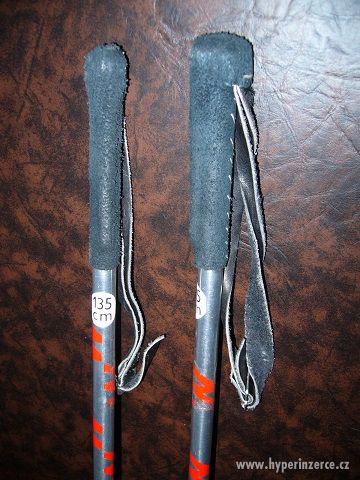 Lyžařské hůlky 135cm, kovové - zachovalé - foto 4