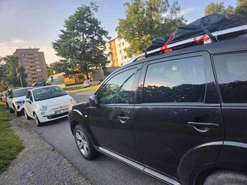 Peugeot 4007 2,2   4×4 7 míst - foto 5