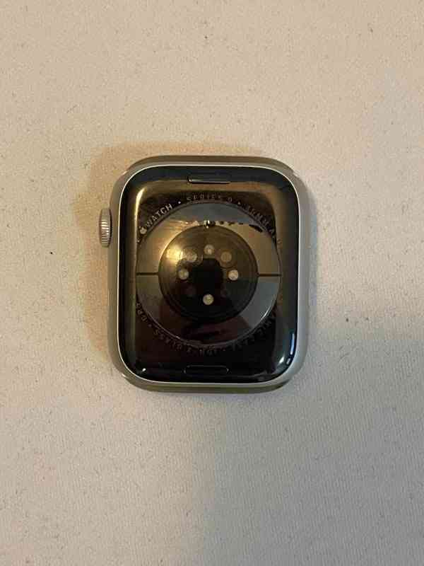 Apple Watch 9 GPS 45mm Cloud OFF vadný displej, nabíječka... - foto 5