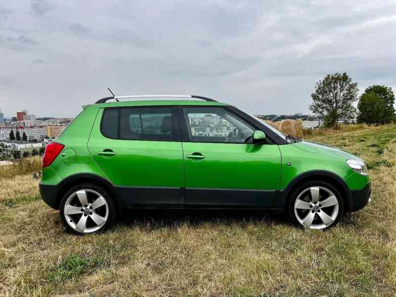 Škoda Fabia 1,2   TSI, 77 kW - foto 9