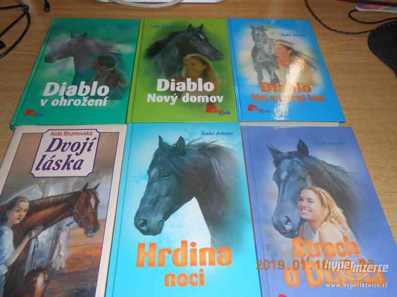 Knihy o koních - foto 3