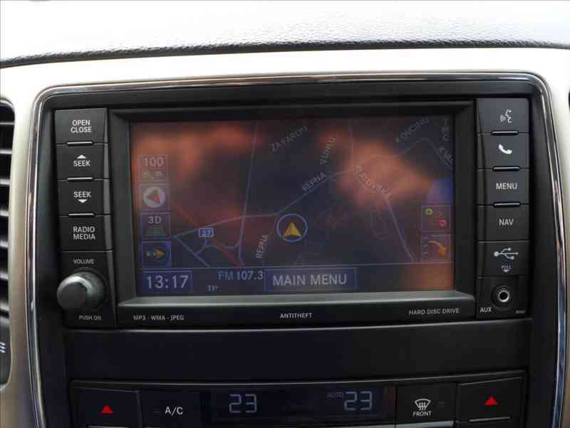 Jeep Grand Cherokee 3,0 D 4X4 - LIMITED - foto 15