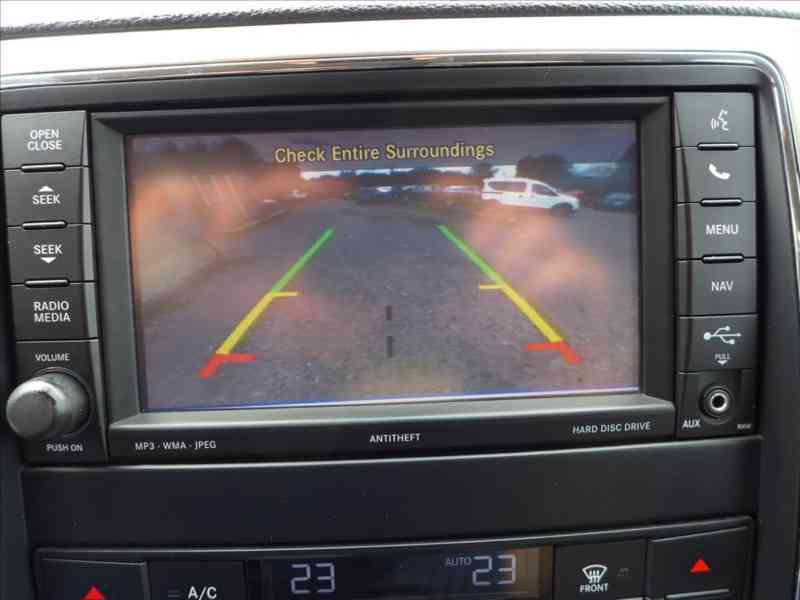 Jeep Grand Cherokee 3,0 D 4X4 - LIMITED - foto 16