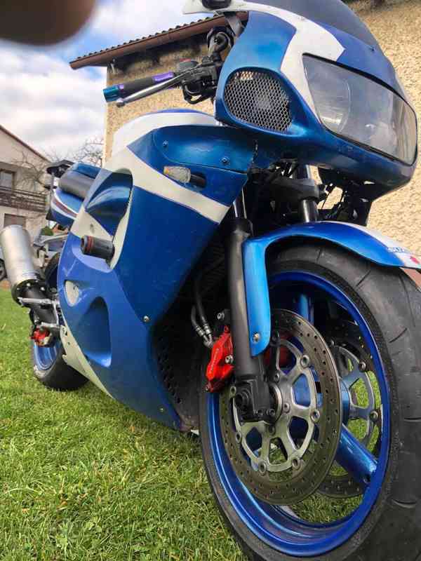 Suzuki GSX-R 600 srad - foto 3
