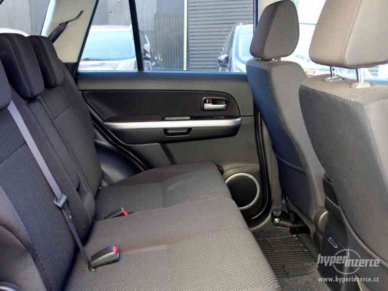 Suzuki Grand Vitara 2.4 Comfort - foto 10