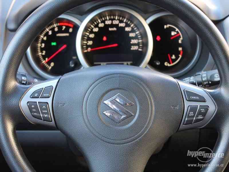 Suzuki Grand Vitara 2.4 Comfort - foto 13