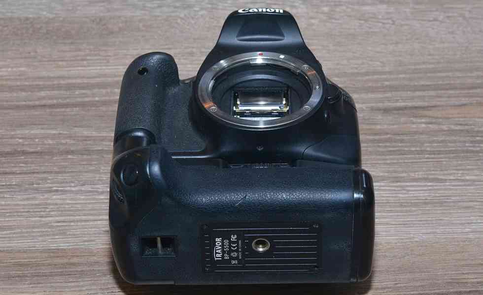 Canon EOS 550D *Full HDV*battery grip 25000 Exp - foto 7