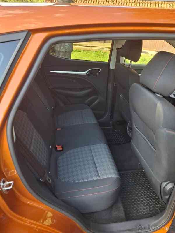 MG ZS 1,5 manuál - foto 6
