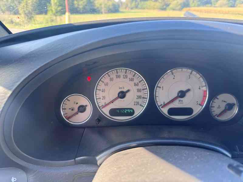 Chrysler Grand Voyager Limited 2,8 CRDi 2005 DPH - foto 14