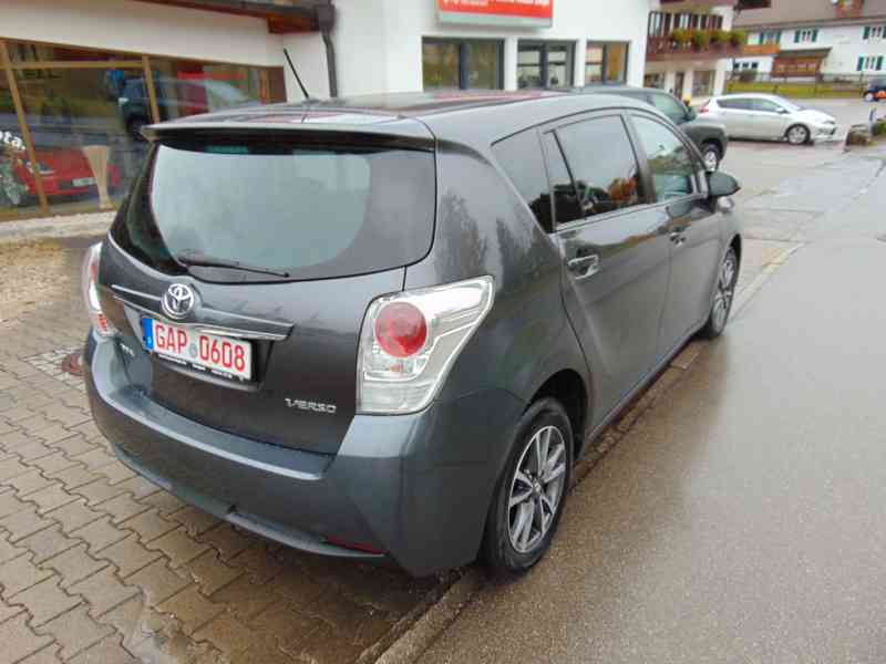 Toyota Verso 1,8i SkyView Edition benzín 108kw - foto 5