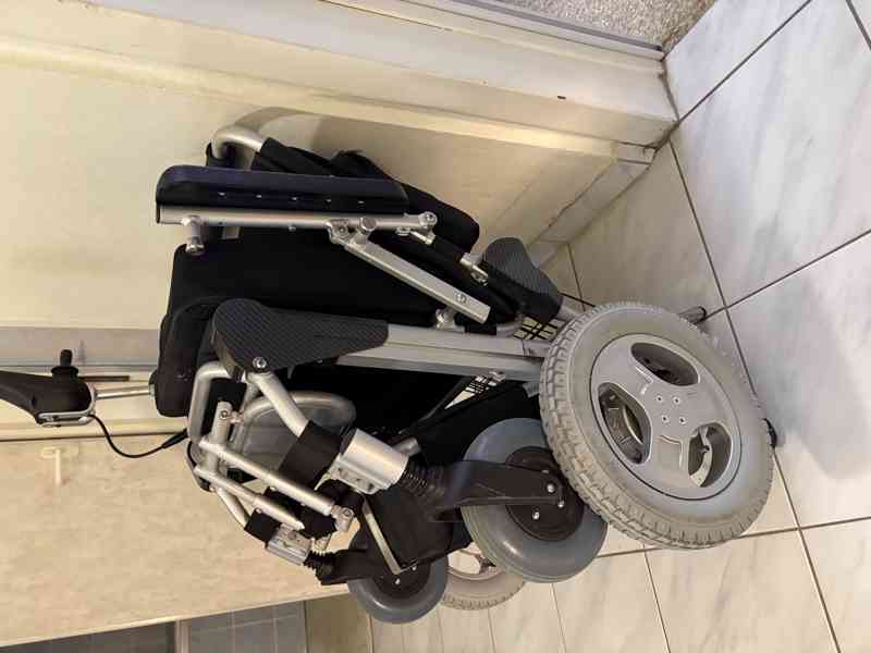 Elektrický invalidní vozík - foto 7