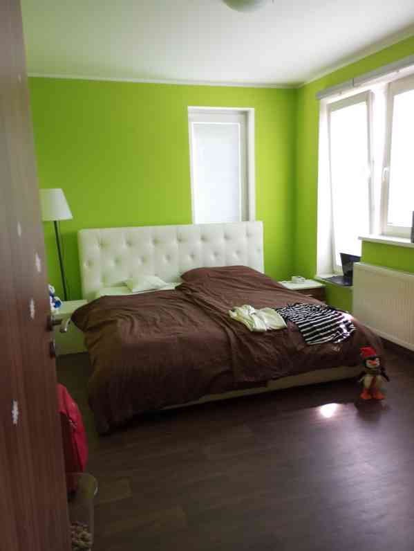 Soukromý pokoj, sdílený obývací pokoj a balkon - foto 5