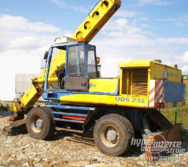 UDS 232 (18t teleskop bagr kolový - foto 4