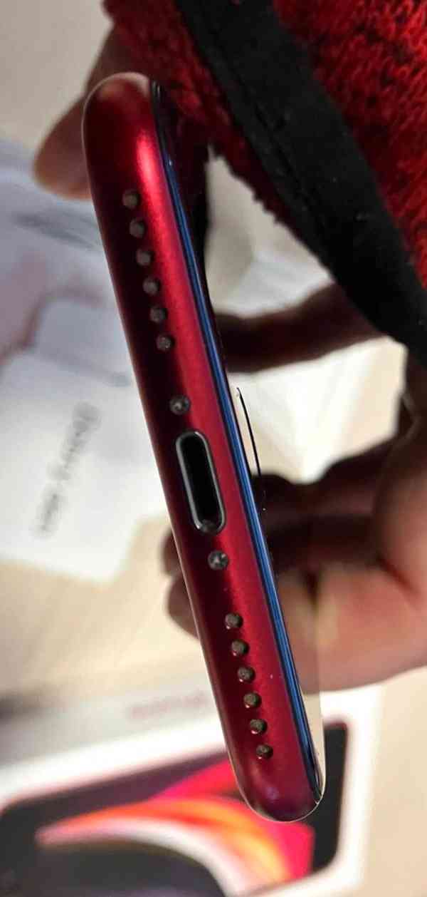 Apple iPhone SE 2020, 64 GB - foto 4