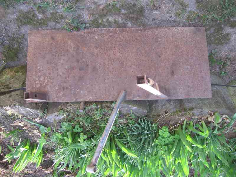 brána, ostří na pluh, hrobkovač,radlice, závěs, rám na brány - foto 2
