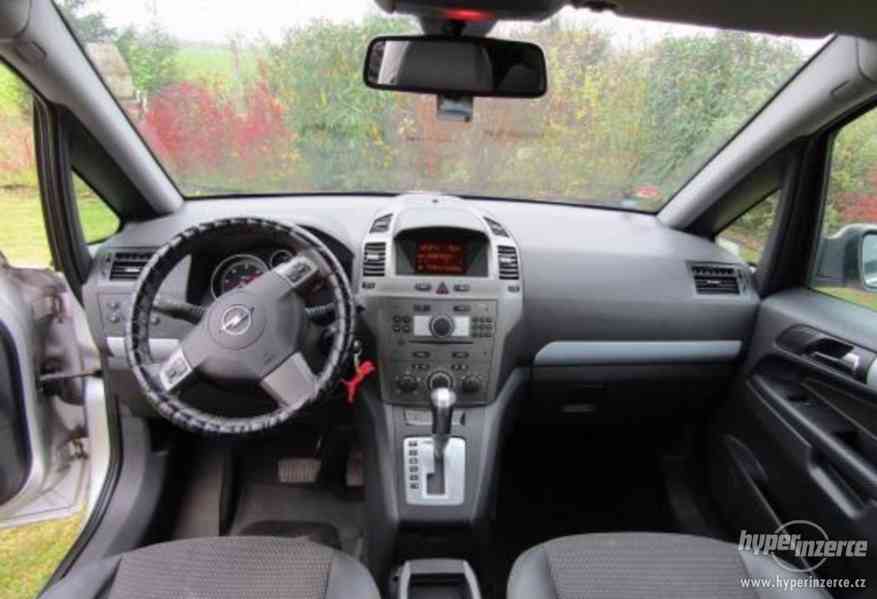 Opel Zafira 1.9 CDTi - foto 8