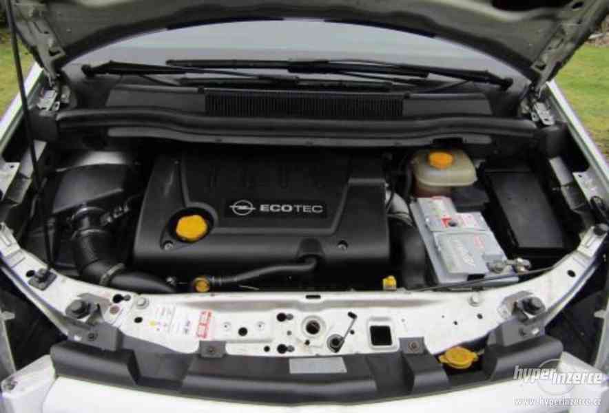 Opel Zafira 1.9 CDTi - foto 10