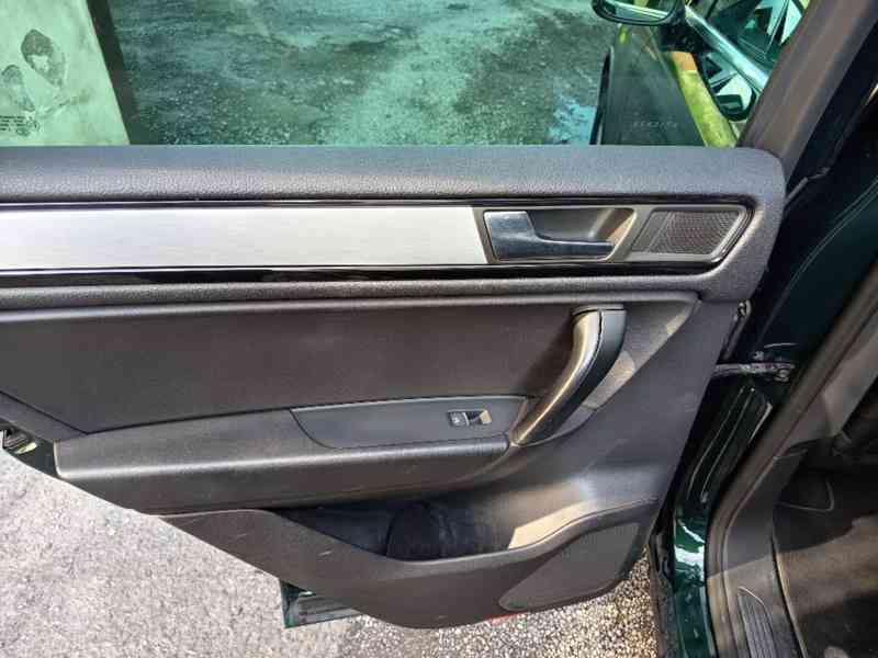 VOLKSWAGEN Touareg 3,0TDI 4Motion ČR 1maj DPH - foto 22