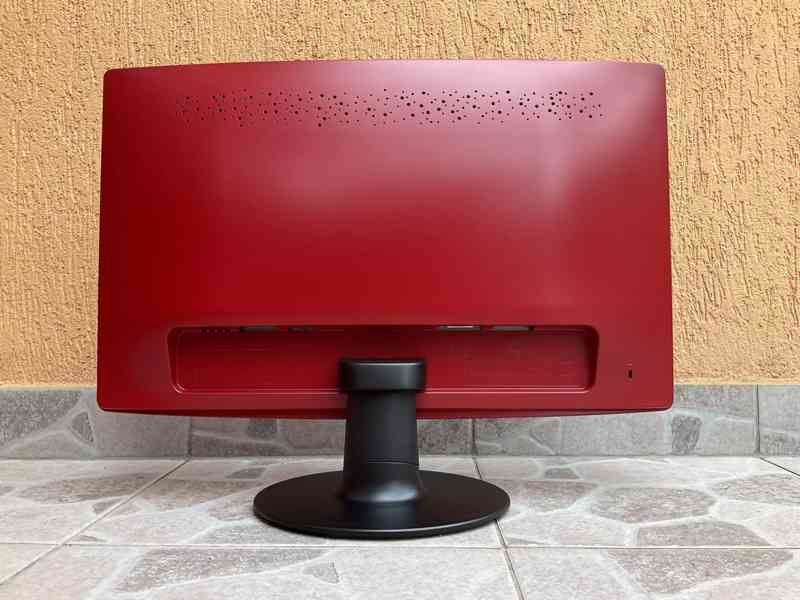 LEVNĚ! — Monitor BenQ Full HD 1920×1080 – pěkný stav - foto 10