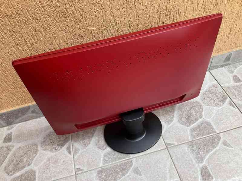 LEVNĚ! — Monitor BenQ Full HD 1920×1080 – pěkný stav - foto 9