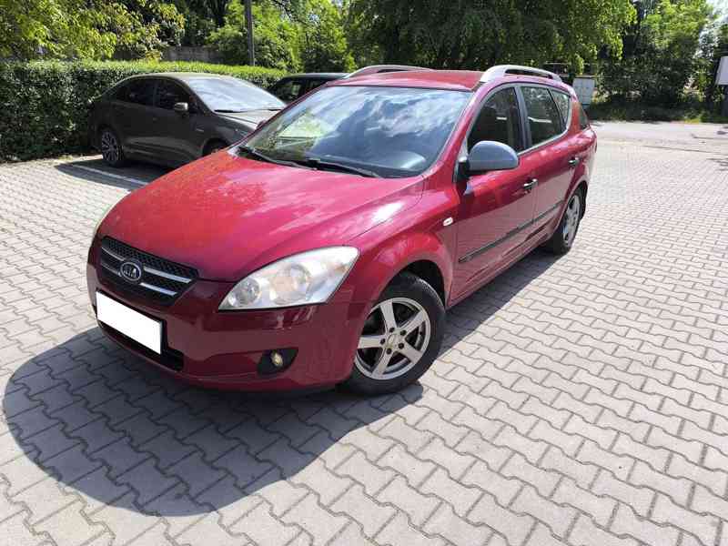Kia Ceed Combi 1.4 16V Comfort Plus - foto 1
