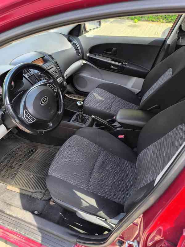 Kia Ceed Combi 1.4 16V Comfort Plus - foto 5