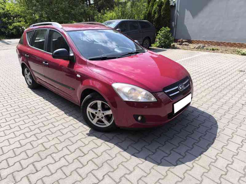 Kia Ceed Combi 1.4 16V Comfort Plus - foto 4