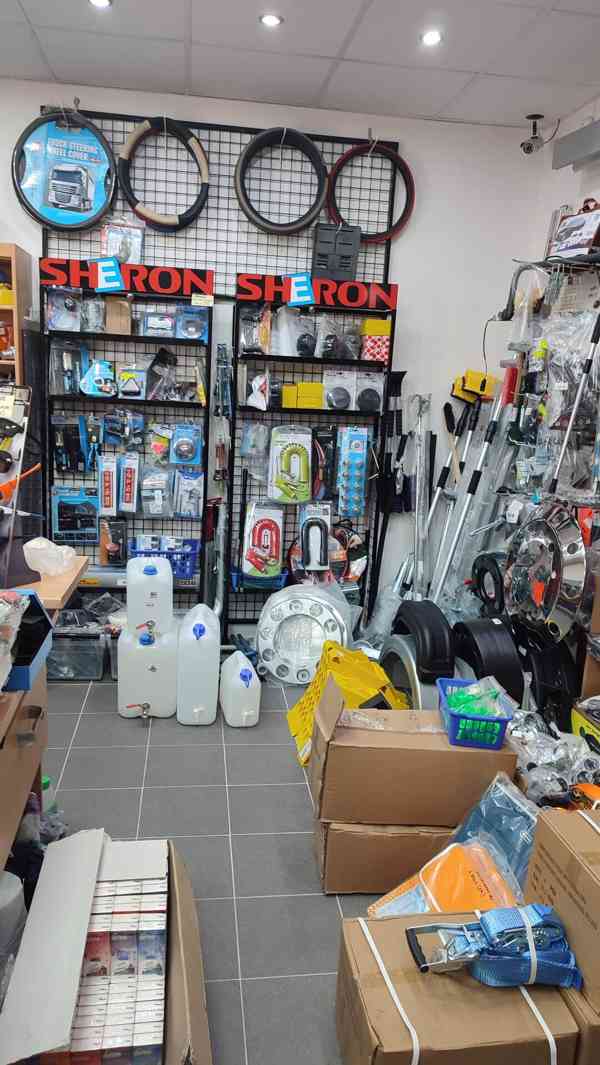 Prodáme prodejnu náhradních dílů Truck Shop - foto 13