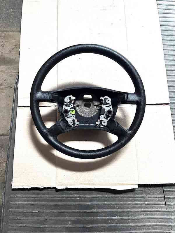 FABIA skoro nový čtyřramenný volant - foto 1